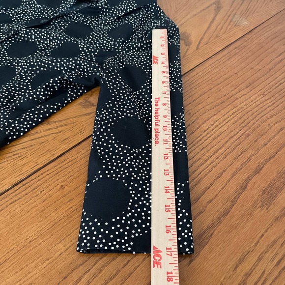 FoxCroft polkadot blouse button down women Sz M barely used - Picture 7 of 7